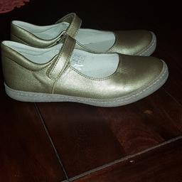 Verkaufen 1 mal getragene Mädchen Schuhe von Primigi