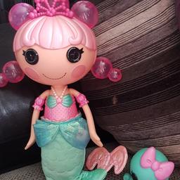 well loved, but in good condition, has a couple of marks on her face but nothing major, comes with squirt octopus toy for in water

COLLECTION ONLY FROM WS54BZ
NO DELIVERY
ANY QUESTIONS PLEASE ASK BEFORE BUYING
CHECK OUT MY OTHER ITEMS THANKS