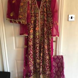Pink Asian wedding gown suit . This is beautiful net gown comes with net dubata plain lining and jamawar trouser. Worn once
Condition:good
Uk size/ medium / large