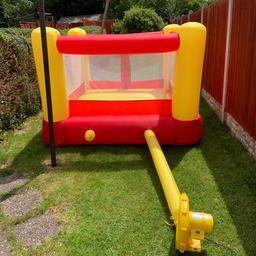 Kids bouncy castle for sale, perfect condition, used a handful of time’s.
Perfect for keeping little ones entertained.
Suitable from 2/3 years of age upwards(depending on size & weight) for around 2/3 children at a time. Max weight of 68 kilos.
Velcro entrance as seen in photos
Comes with generator & 4 ground pegs, inflates in 2 mins.
Size: 7ft x 7ft x 4.7
Collection only from Bloxwich
Open to sensible offers
£90 ovno