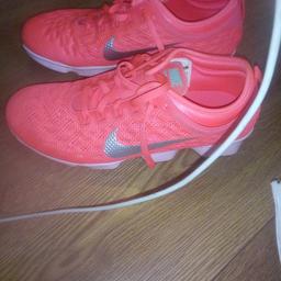 Nike zoom trainers size 5 VGC still like new pick up only or can post for extra