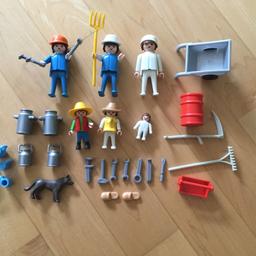 Verkaufe Playmobil Kleinteile und Figuren siehe Fotos.