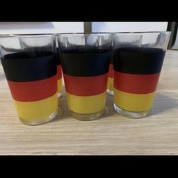 Ich verkaufe hier 6 Deutschland Trinkgläser mit ca. 300ml Fassungsvermögen.
Toller Fanartikel zur WM oder EM :)