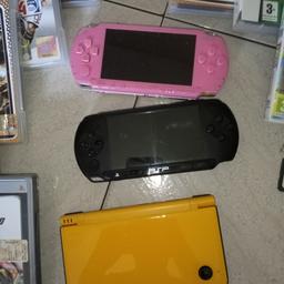 PSP Pink ,PSP black, Nintendo DSi XL..tutte perfettamente funzionanti,tenute maniacalmente ,display come nuovi,giochi a scelta! valuto offerte non ridicole!⛔⛔il prezzo si intende a consolle e senza giochi⛔⛔⛔!!!SS escluse