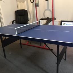 Brand new only opened to test. Amazing but of kit. 6ft by 3ft in one piece, just selling become I’m going to buy a full size pro table for the garden as I don’t have space in the house. Comes with everything you need balls net and bats. Great to get the kids and adults moving alike.
