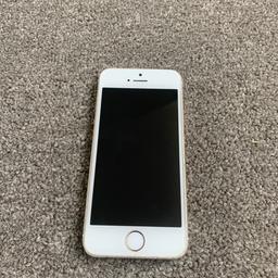 Selling iPhone 5S silver, silver, 16GB.
The cracks or damages to the screen or the back. All functions are still working great.
A few little dents to the the frame/ case
Comes with its original box.
Charging cable and plug included
Tempered glass and case included