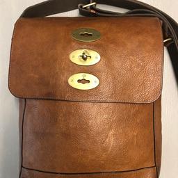 Men’s brown Mulberry messenger bag. Bought from the mulberry website in 2006 100% Authentic, serial numbers in pictures.