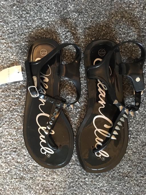 Buy & Sell West London Yeading - West London - Photos for Spiked Sandals