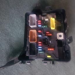 Peugeot 207 fuse box in good condition and working order