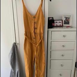 Yellow jumpsuit
Worn once
Size 10
Brought from primark for £15