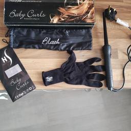 comes complete in the box with manual, glove and case, vgc, used a handful of times, kind to hair, used on children also, simple to use, quick easy curls, oos, collection off Ballards road, Dagenham, RM10 9QA, £15