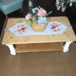 FARMHOUSE LARGE COFFEE TABLE HAND PAINTED WITH RUST- OLEUM CHALK WHITE COLOUR AND FURNITURE LACQUER

DELIVERY OPTION IN NORTHAMPTON PLEASE ASK FOR MORE INFORMATION

No offers please

124cm width x 75cm height