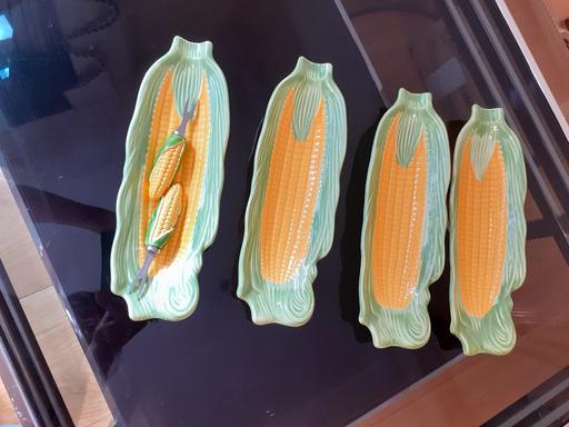 Buy & Sell Surrey Elmbridge - Photos for Corn on the Cob Plates