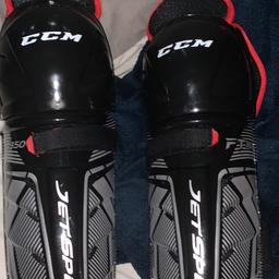 BRAND NEW ice hockey shin guards size junior large (13”) never worn bought for £60 looking for about £50
COLLECTION ONLY