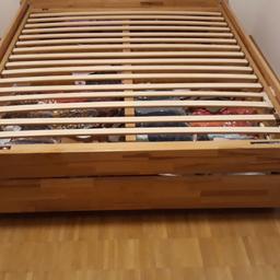Zu verkaufen Doppelbett 160x200 cm Buchenholz mit Schubladen zur Aufbewahrung in sehr gutem Zustand und wenig genutzt