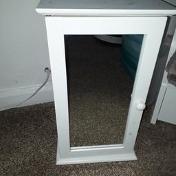 bathroom mirrored storage one door cabinet for sale..

white colour...

measurements are in the pics...

very good condition...

collection from b11