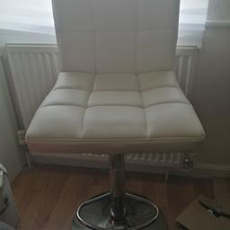 Used cream Swivel chair for sale. Has tiny marks on the seat but still works fine. Cash on collection, easy to fit in a hatchback to take. £15. Bradford, any questions please ask. Thanks.
