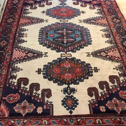 Schöner Orientteppich aus Persien
Gut erhalten
2.3 m x 3.3m
Bei Fragen und Preisvorstellungen einfach melden