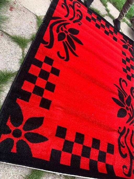 Buy & Sell Leicestershire Leicester - Photos for Brand new Large new red rug 230x160 Cm