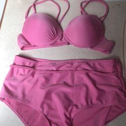 Size medium pink high waist bikini brand new never been worn 10-12