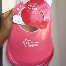 Brand New, baby tommee tippee neck bib, 6months plus. New