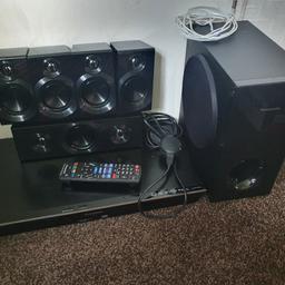 Blue ray dvd surround sound system like new comes with all speakers, remote.  can deliver for fuel if need be