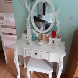 Dressing Table with mirror H 153cm (60") x W 80cm (31") x D 40cm (16")
Stool H 43cm (17") x W 45cm (18") x D 31cm (12"), White, good condition, few marks as shown in pictures, still a gorgeous piece of furniture, bought from Dunelm £189 collection only