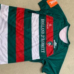 Tigers shirt size 18

Only worn once so in great condition