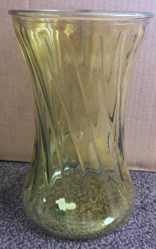 Buy & Sell Lancashire West Lancashire - Photos for Glass vase