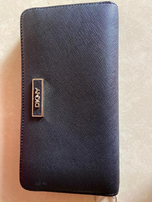 Buy & Sell Kent Folkestone and Hythe - Photos for DKNY purse wallet