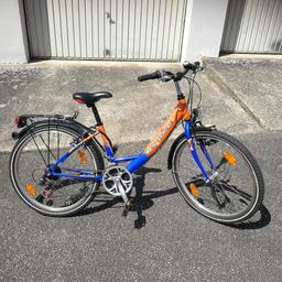 Marke: Prince Bikes
Farbe: Blau/Orange
Größe: 24 Zoll
Zustand: gebraucht, defekte Vorderbremse rechts

Verkauf an Abholer. Keine Rücknahme und Garantie, da Privatverkauf.