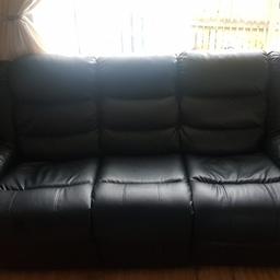 1 month old three-seat leather sofa in excellent condition