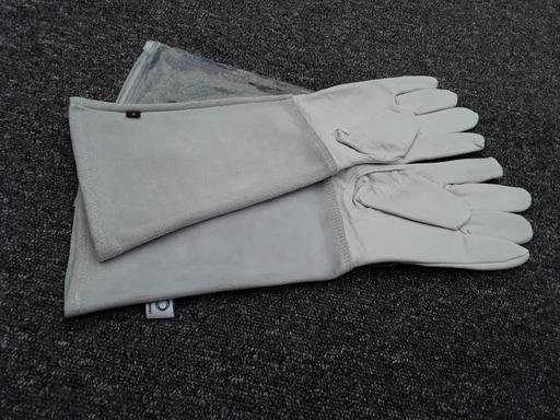 Buy & Sell Merseyside Wirral - Photos for LONG LEATHER GARDENING GLOVES BNWT