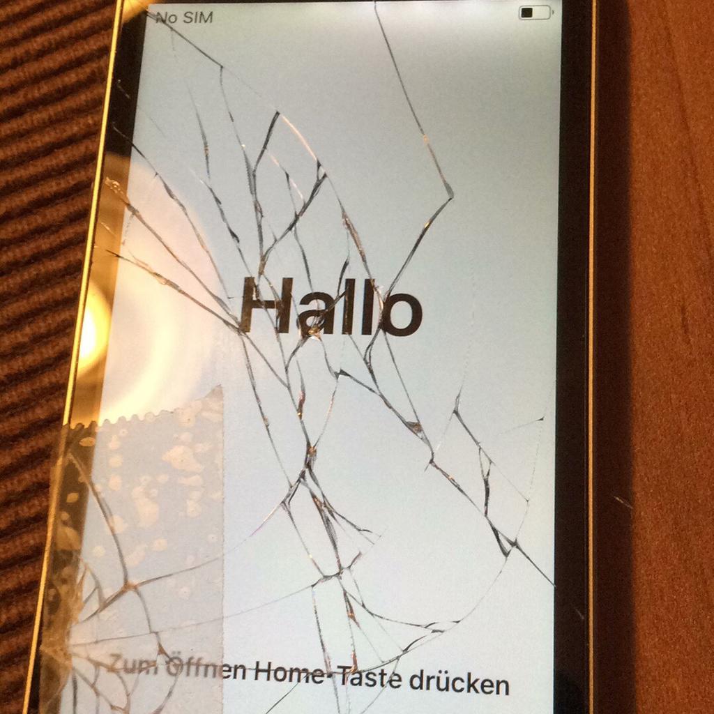 Für Bastler!!
IPhone SE 32 GB, A1 Sim lock
Silbergrau
2 Jahre alt, Displayschaden,
Sonst einwandfreie Funktion,
