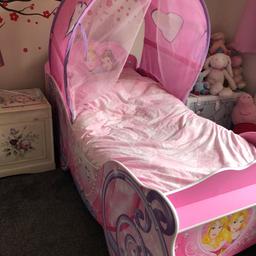 Hightown
Toddlers Disney princess with mattress and if wanted various bedding.
6 months old, daughter had a growth spurt!
The bed is assembled but can be taken down if required. Instructions included
Only one slight mark as pictured were the screw has pushed out the wood.
Smoke and pet free house