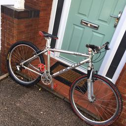 Selling as I am buying a new bike. It is in need of some TLC, namely:

Tyres (pretty new) inflating and possibly a new inner tube. 

New pedals and grips as they show age.