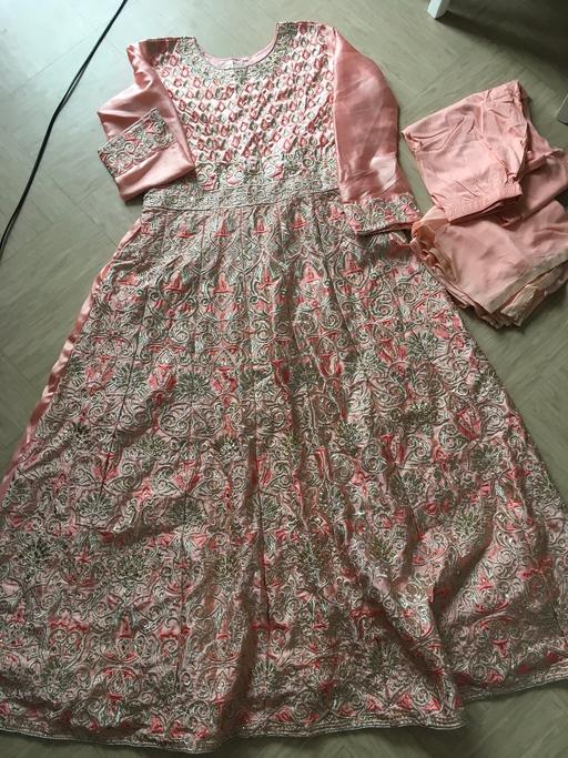 Buy & Sell East London Bow Church - DLR Station - East London - Photos for Asian Indian dresses suit size medium 