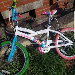 Avigo 20 inch girls bike, multicolored.
Pick up S5 can deliver locally for fuel.