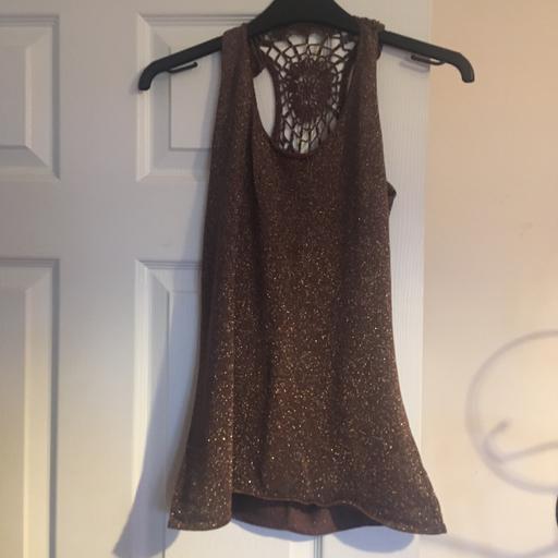 Buy & Sell West Midlands Sandwell - Photos for Sparkle oasis top size medium