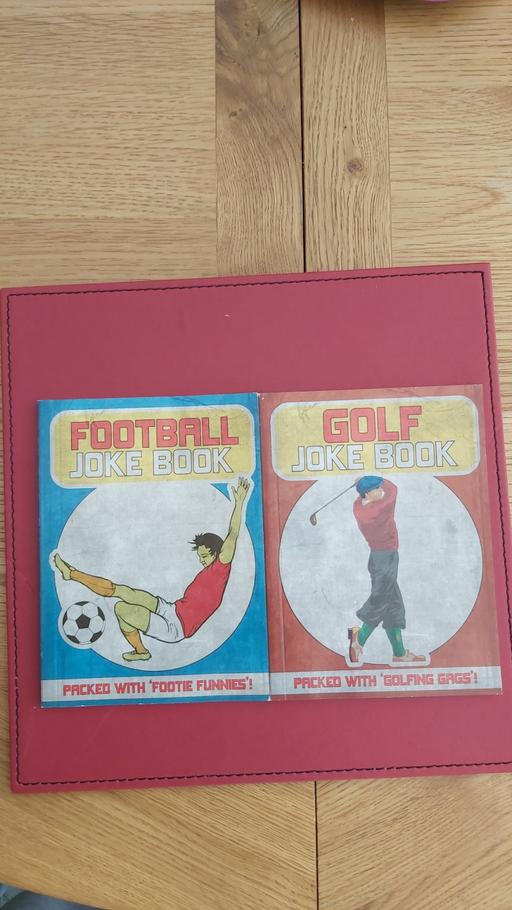 Buy & Sell Flintshire - Wales Oakenholt - Flintshire - Photos for Two Joke Books Football and Golf