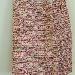 Authentic Chanel tweed skirt
New with tags
Knee length
Red & white
Size eu 38 uk 8
Retails for over 800, get a bargain!
(Matching Chanel top listed on my page if you are interested)