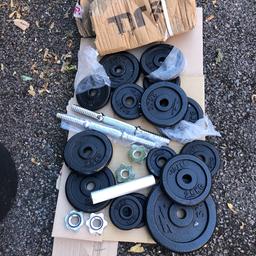 You get some extra weights as pictured . You get what is all in the picture please look at the picture
I’ve never used these been stored in garage 