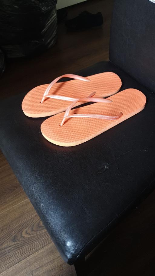 Buy & Sell Merseyside Liverpool - Photos for orange flip flops