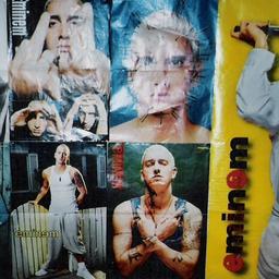 Für alle Eminem Fans gibt es hier eine Poster Mappe mit über 130 Postern!
Von Eminem, D12.

Einzigartige, Unikatmappe – seltene Poster !!!

- A4 11x
- A3 82x
- A2 Midi Poster 19x
- A1 Rießenposter 22x
- A0 Wallpaper (langes Poster) 4x

Nur ein Bruchteil der Poster ist angefügt!!

Porto zahlt Empfänger!