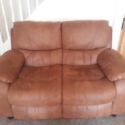 Harveys 2 seater sofa
Tan colour
Very good condition, hardly used
Collection only

There is a separate advert for the matching recliner sofa. Both can be bought together for a reduced total of £90.