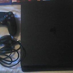 playstation 4 1tb nothing wrong with it all works theres 1 game with it and pad