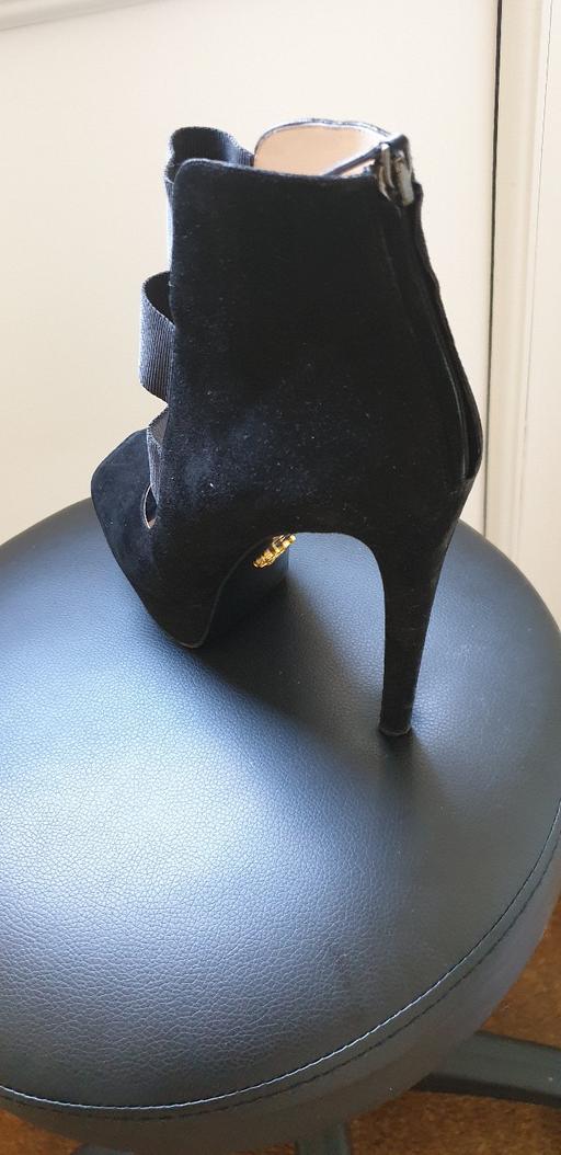 Buy & Sell South West London Clapham - South West London - Photos for PRADA womens shoe