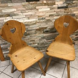 Alte Holzstühle - 2 Stück a 20€