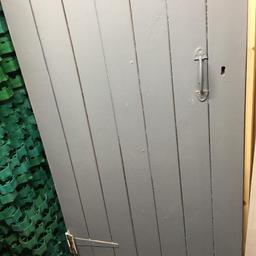 Shed Door
Comes with hinges and lock
Good condition
