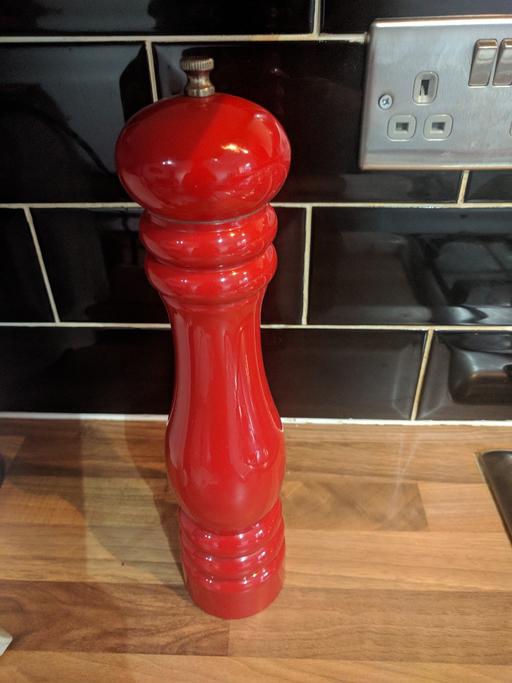 Buy & Sell Warwickshire Stratford-on-Avon - Photos for Red pepper grinder